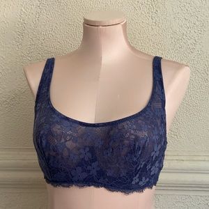 Victoria’s Secret Lace Bra 32DD 🌊🌑